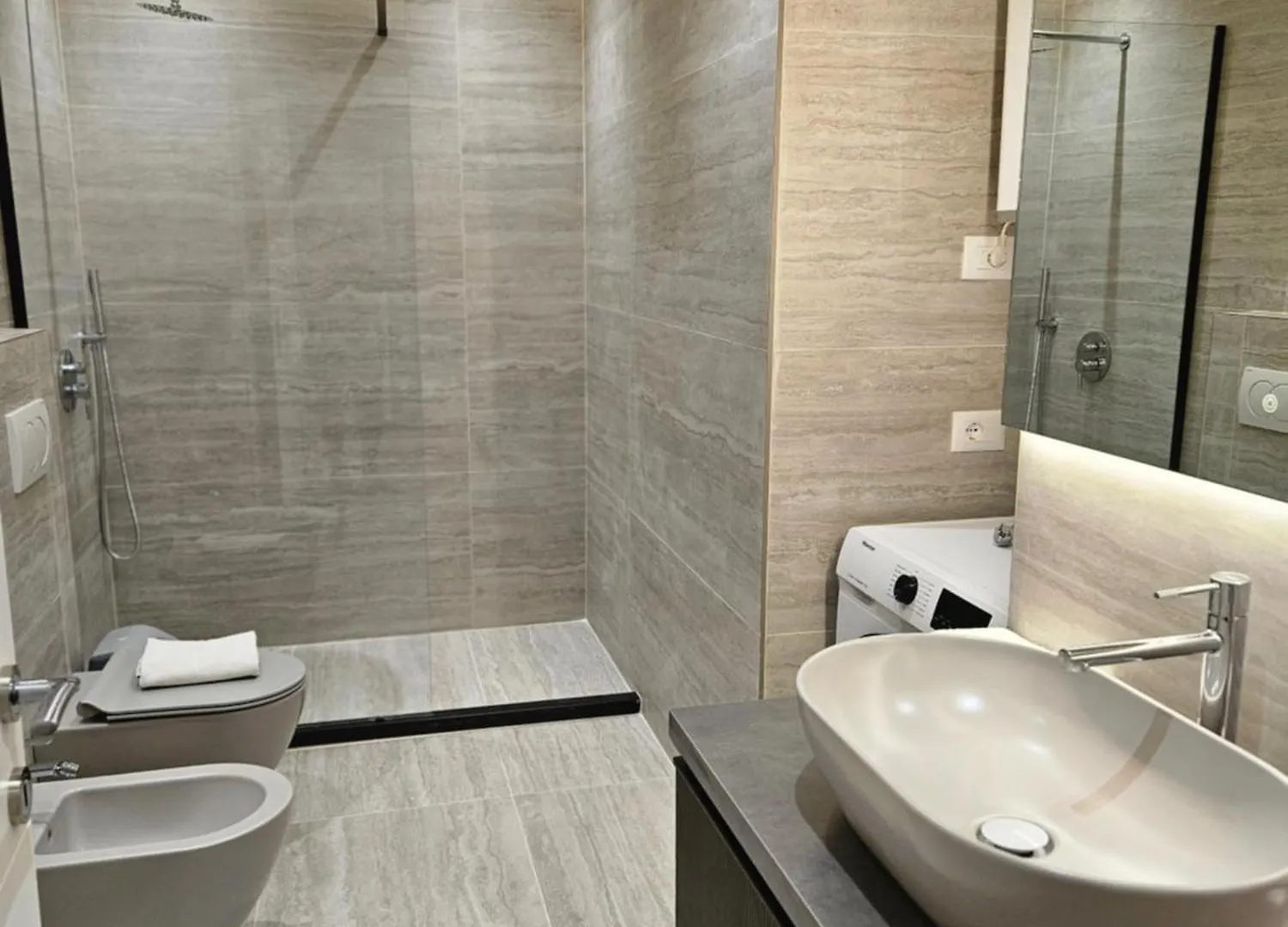 公寓 Miku Apartment-Modern 2Bedroom In Prime Location 地拉那 阿尔巴尼亚