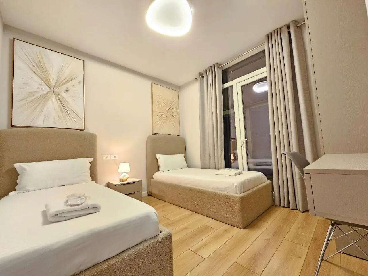 Miku Apartment-Modern 2Bedroom In Prime Location 地拉那 公寓